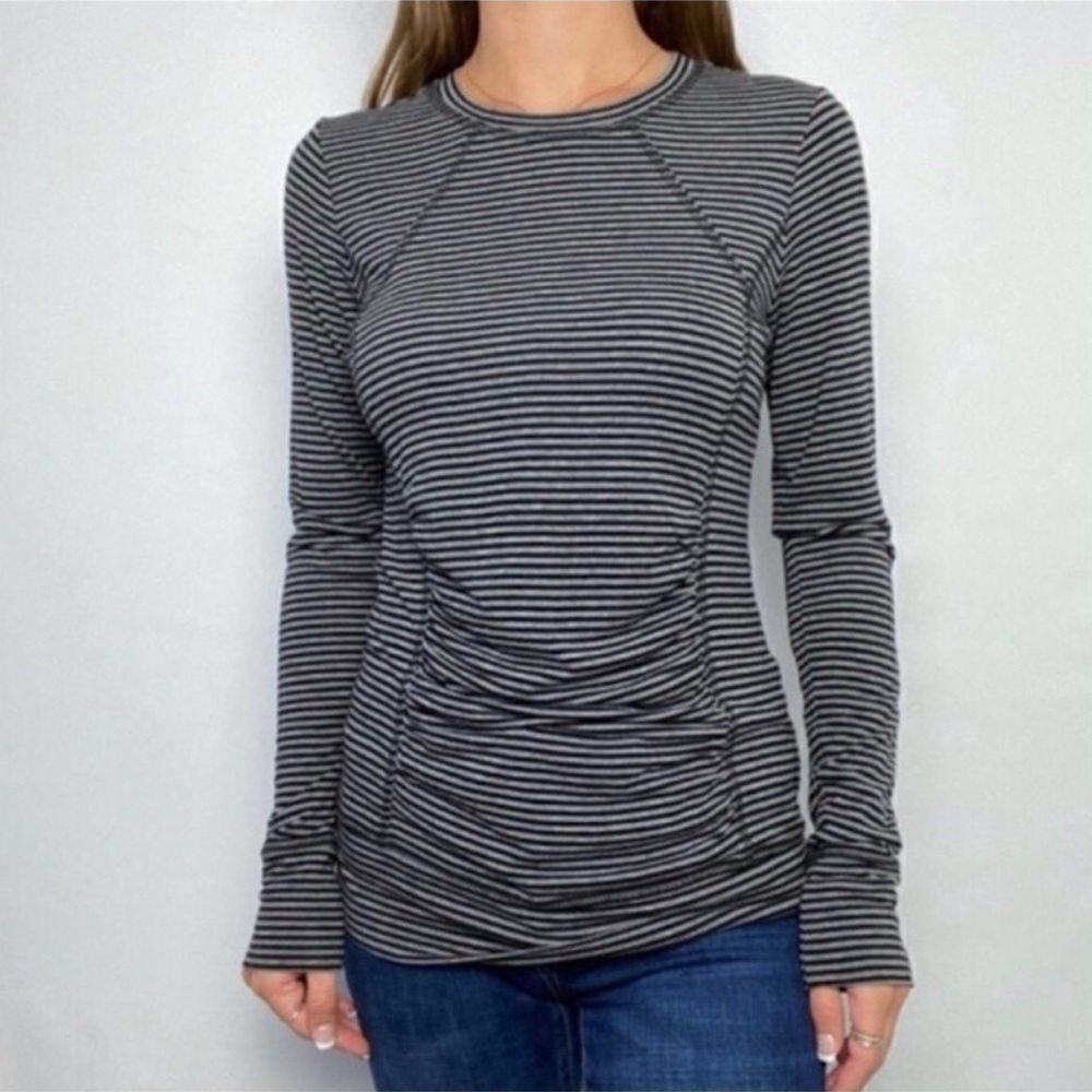 Cabi Long Sleeved Striped Ruched Top Size XL Gray Black Jersey